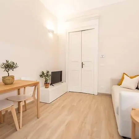 Centro Citta - Bilocale Comodo A Tutto!